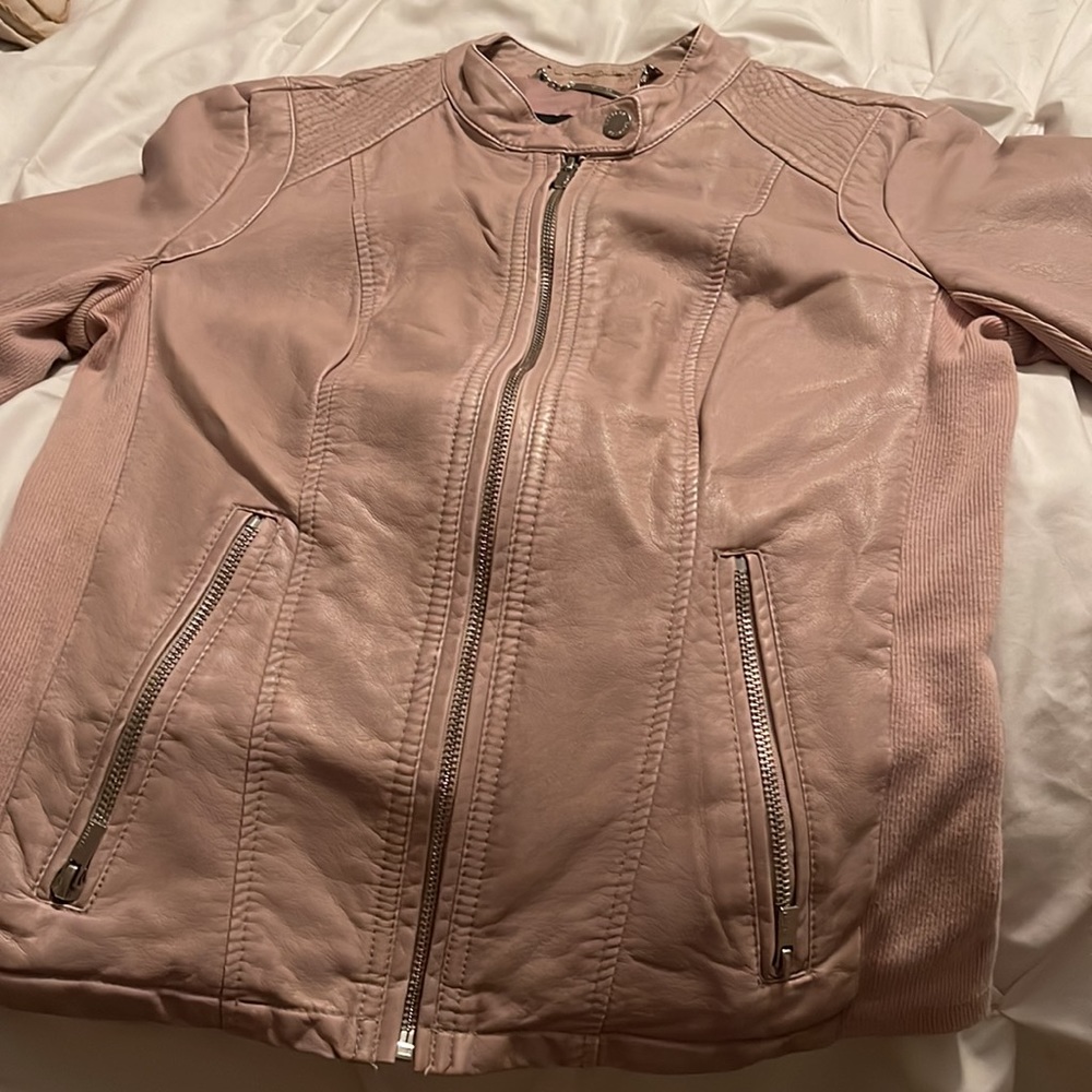 Leather jacket - Picture 5 of 13